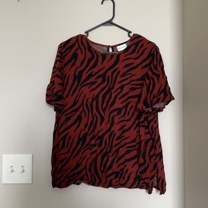 Plus Size Women’s Animal Print Swing Top